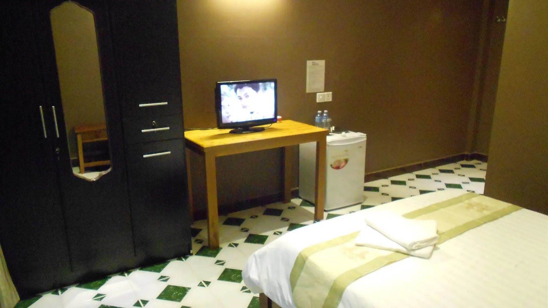 Nice Beach Hotel Sihanoukville